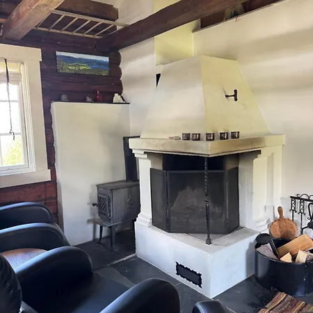 Norwegian Idyll - Authentic In A Log Holiday home *